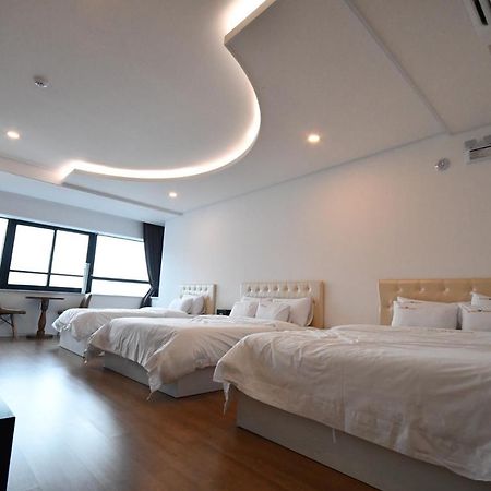 Hotel Wooin Мокпо Экстерьер фото