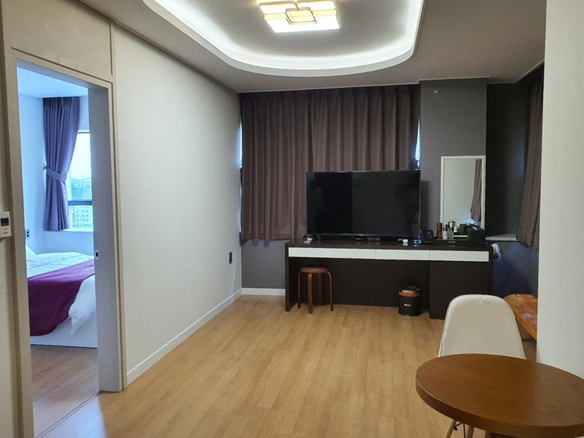 Hotel Wooin Мокпо Экстерьер фото